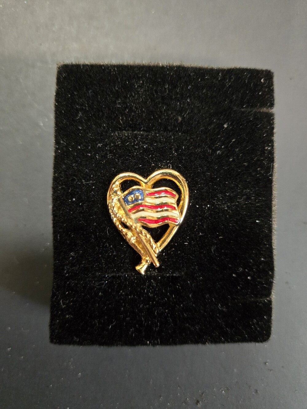 Vintage Avon 1995 Patriotic Heart Flag Gold Lapel Pin - American Flag Design